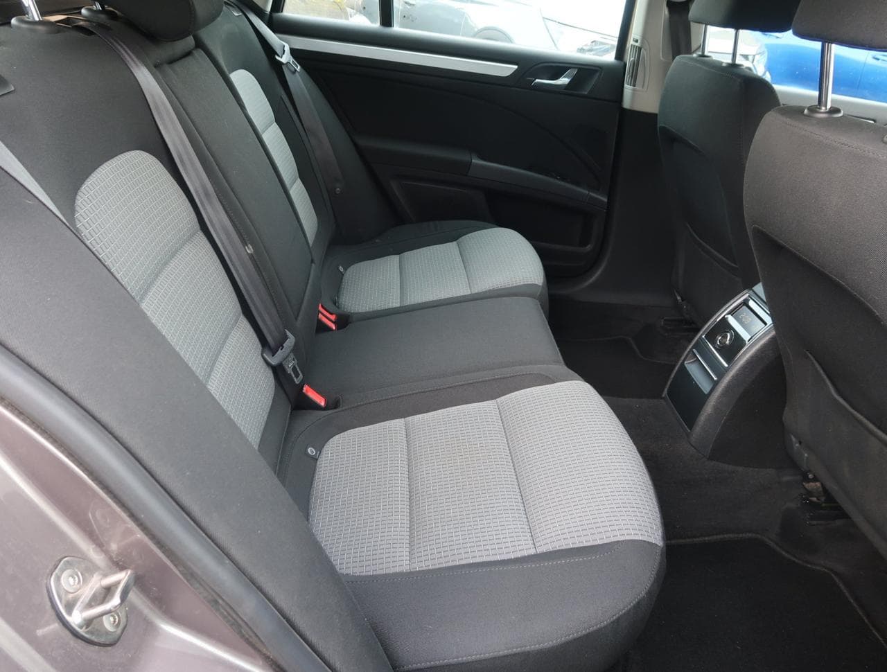 2010 Škoda Superb - 13