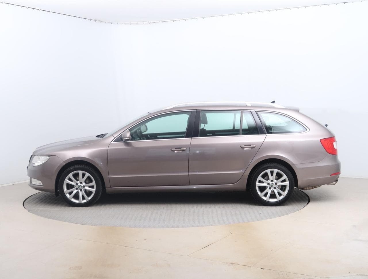 2010 Škoda Superb - 4