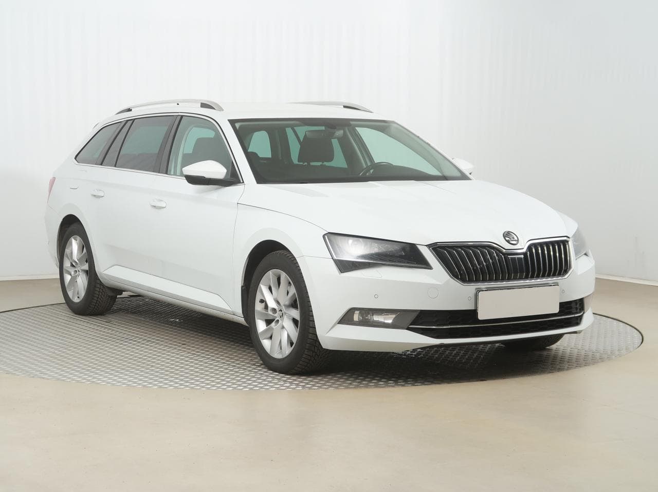 Škoda Superb 2.0 TDI 110kW kombi