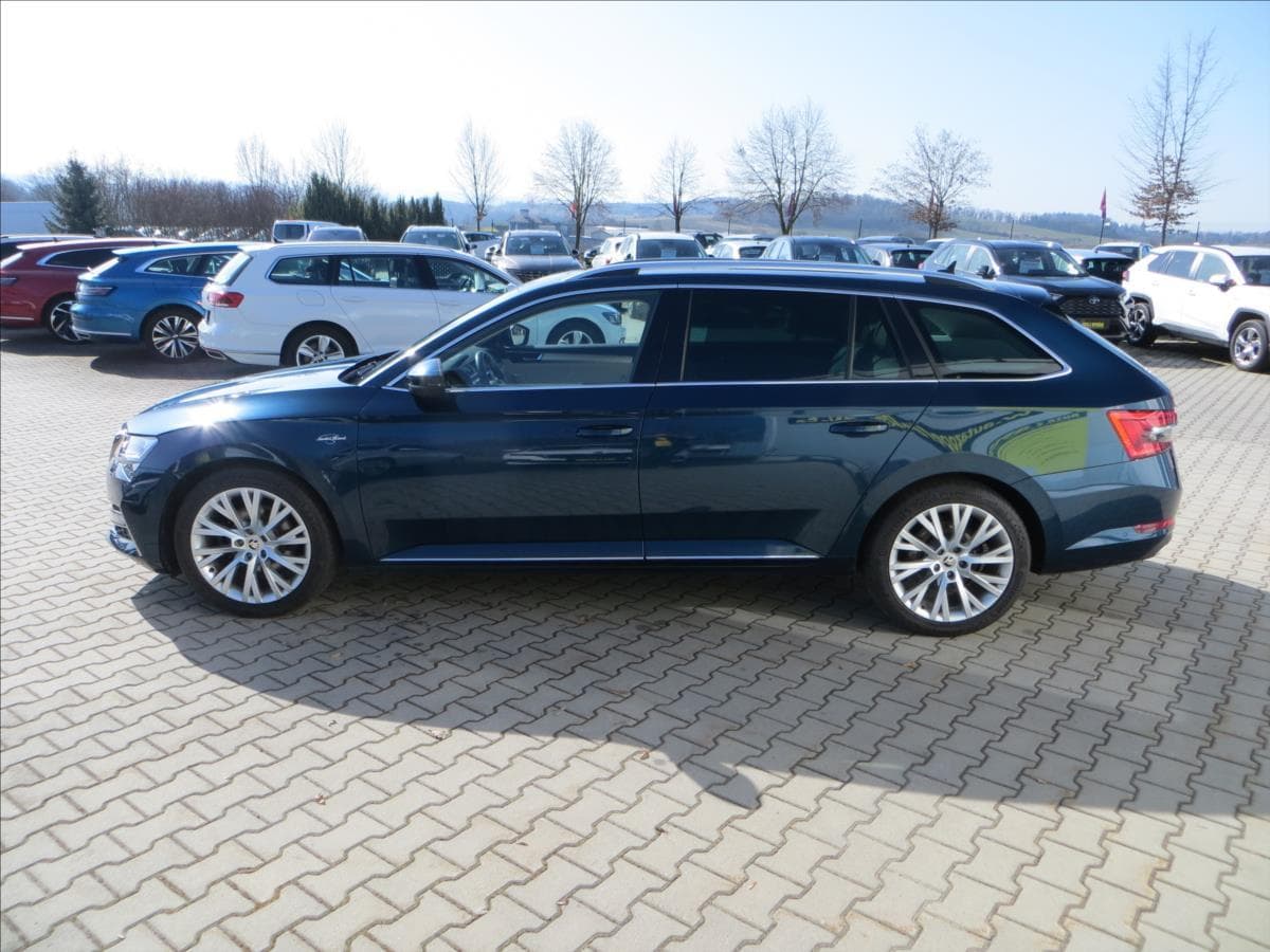 2021 Škoda SUPERB - 4