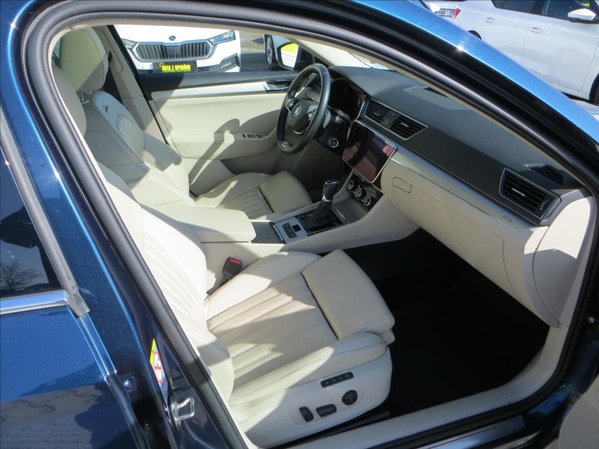 2021 Škoda SUPERB - 13