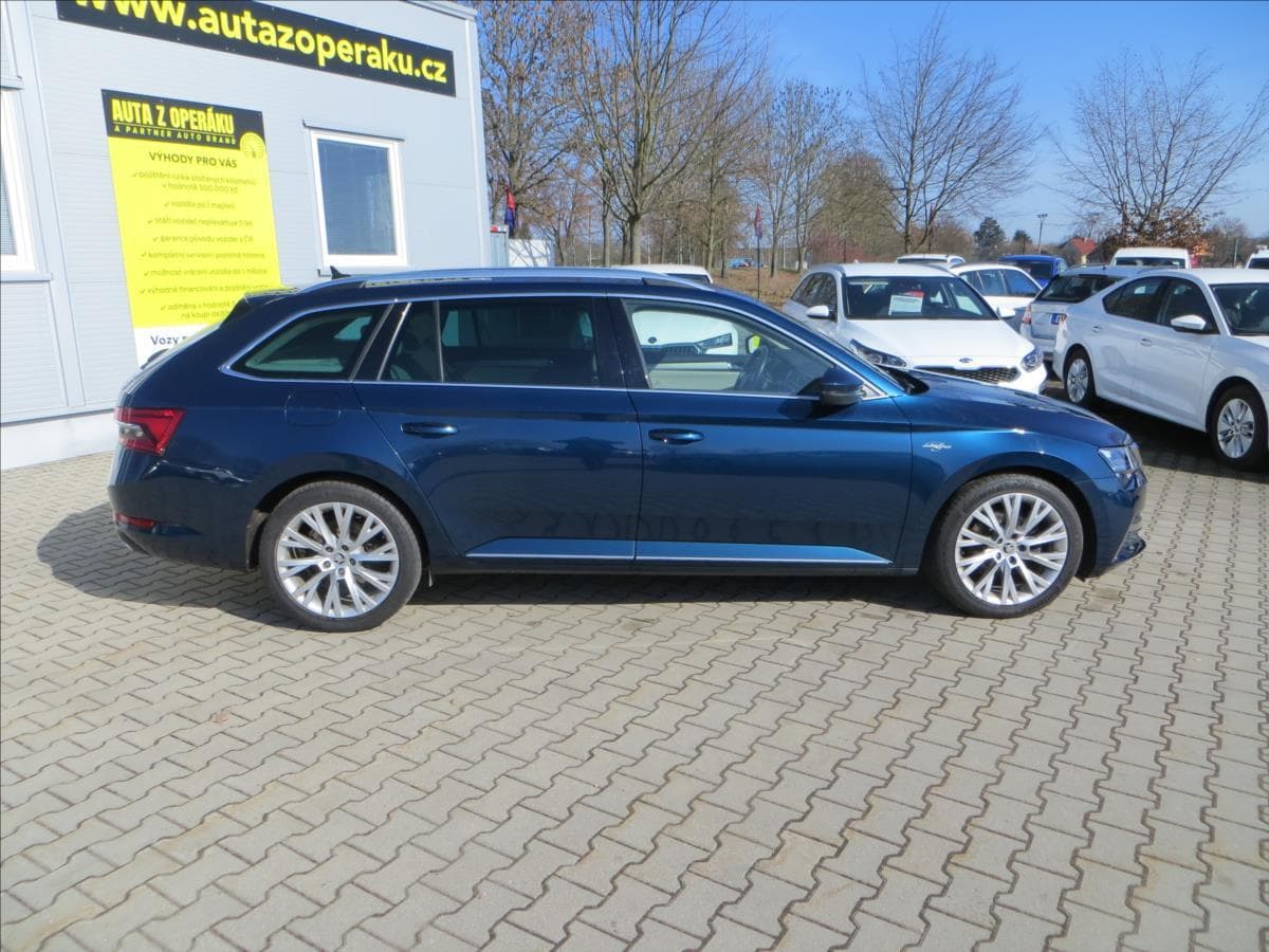 2021 Škoda SUPERB - 12