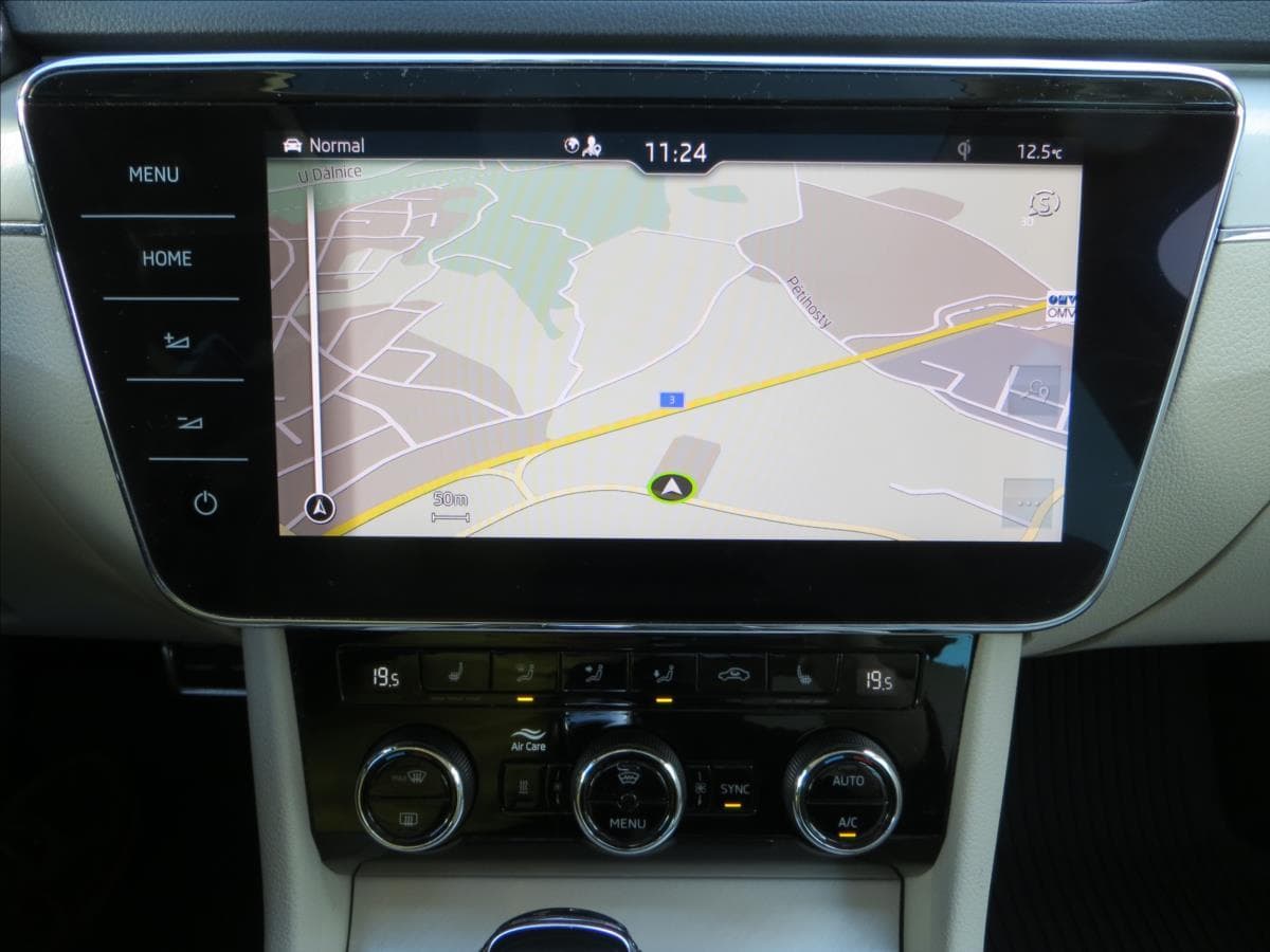 2021 Škoda SUPERB - 20
