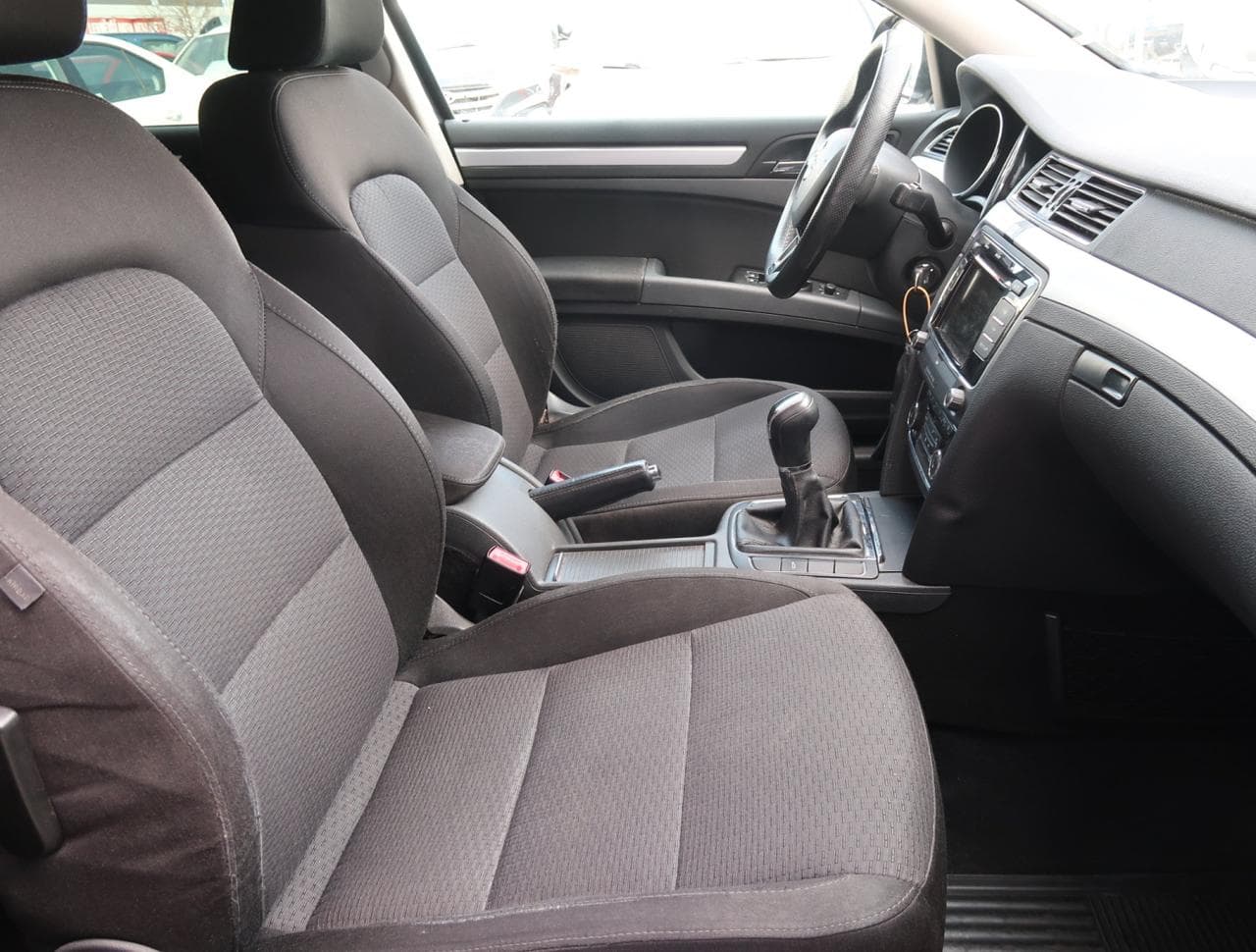 2011 Škoda Superb - 12