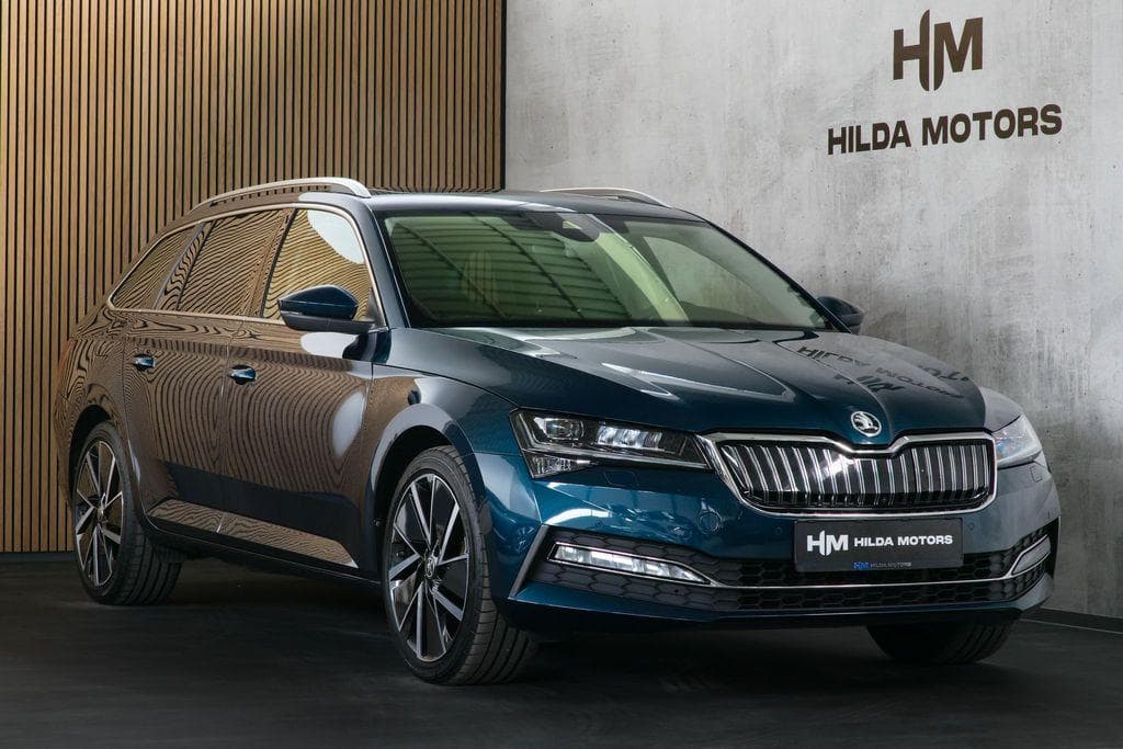 Škoda Superb 1.4TSI iV 160kW Weba Pano Tažn kombi