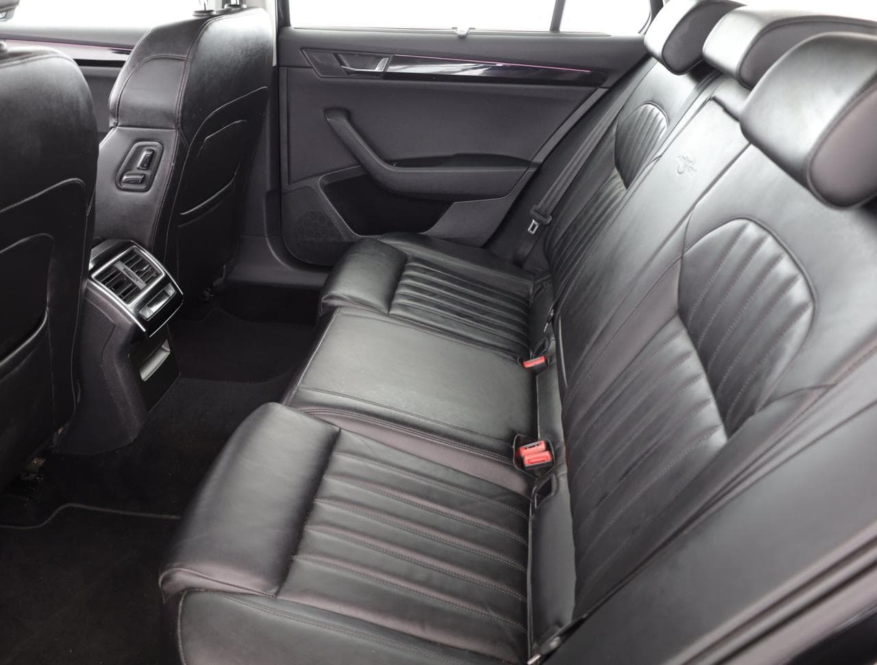 2016 Škoda Superb - 12