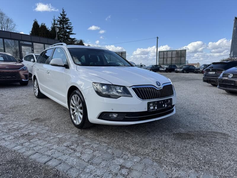 2013 Škoda SUPERB - 10