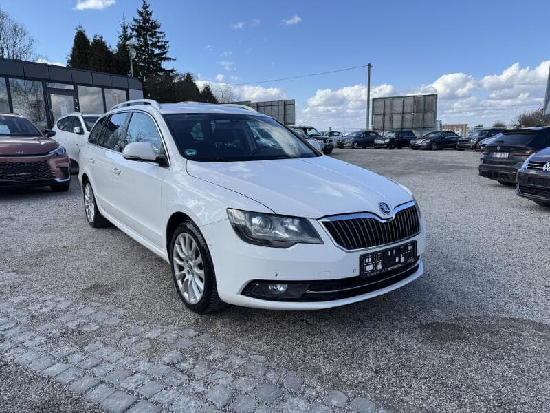 Škoda Superb 2.0TDi 103 KW 1.Majitel Tažné kombi