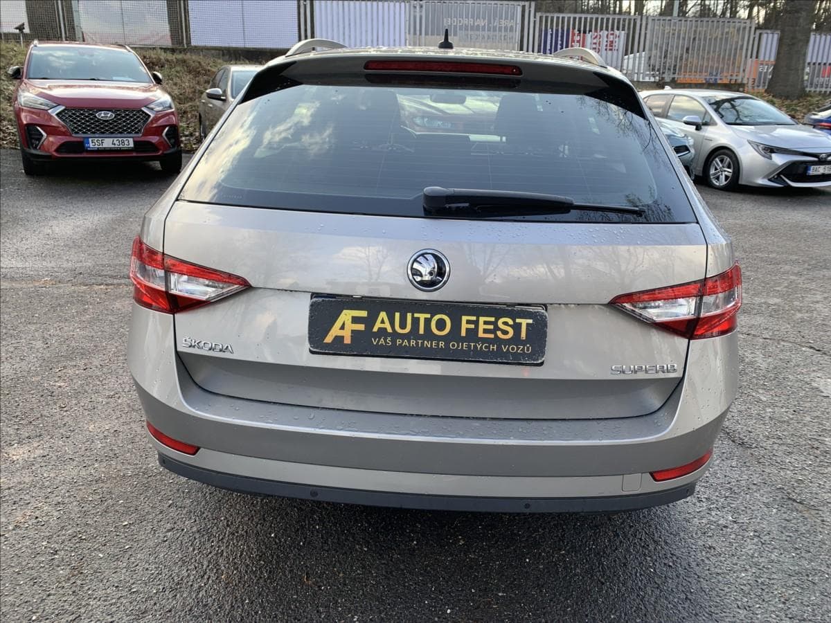 2017 Škoda Superb - 6