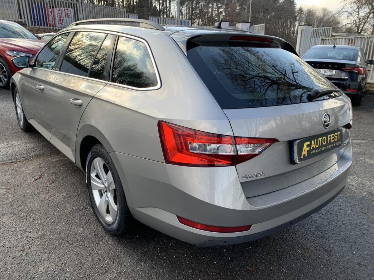 2017 Škoda Superb - 7