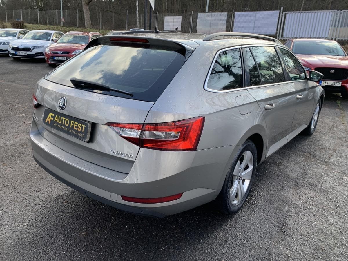 2017 Škoda Superb - 5