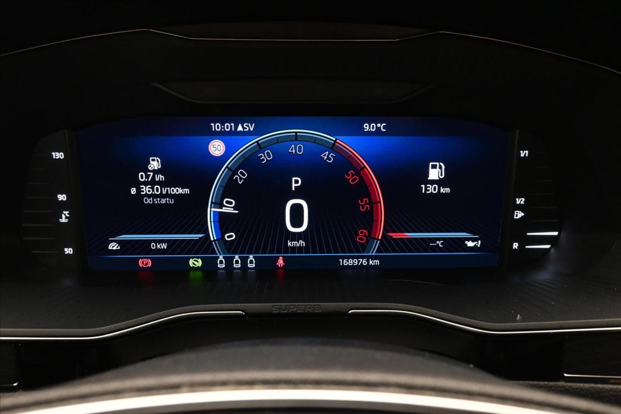 2022 Škoda SUPERB - 16