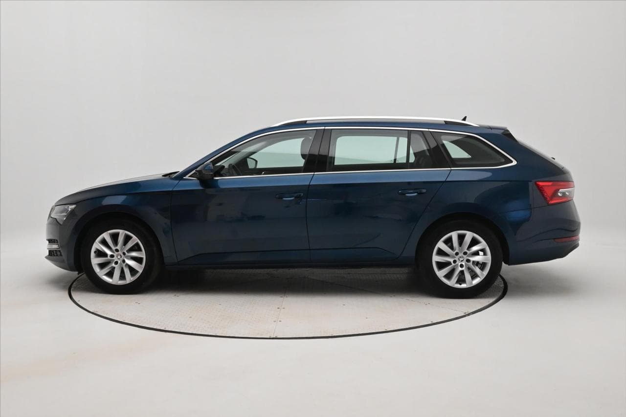 2022 Škoda SUPERB - 8