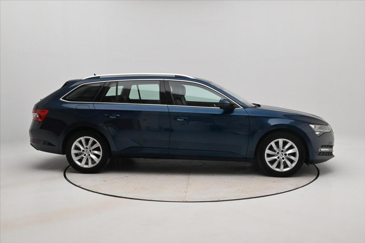 2022 Škoda SUPERB - 4