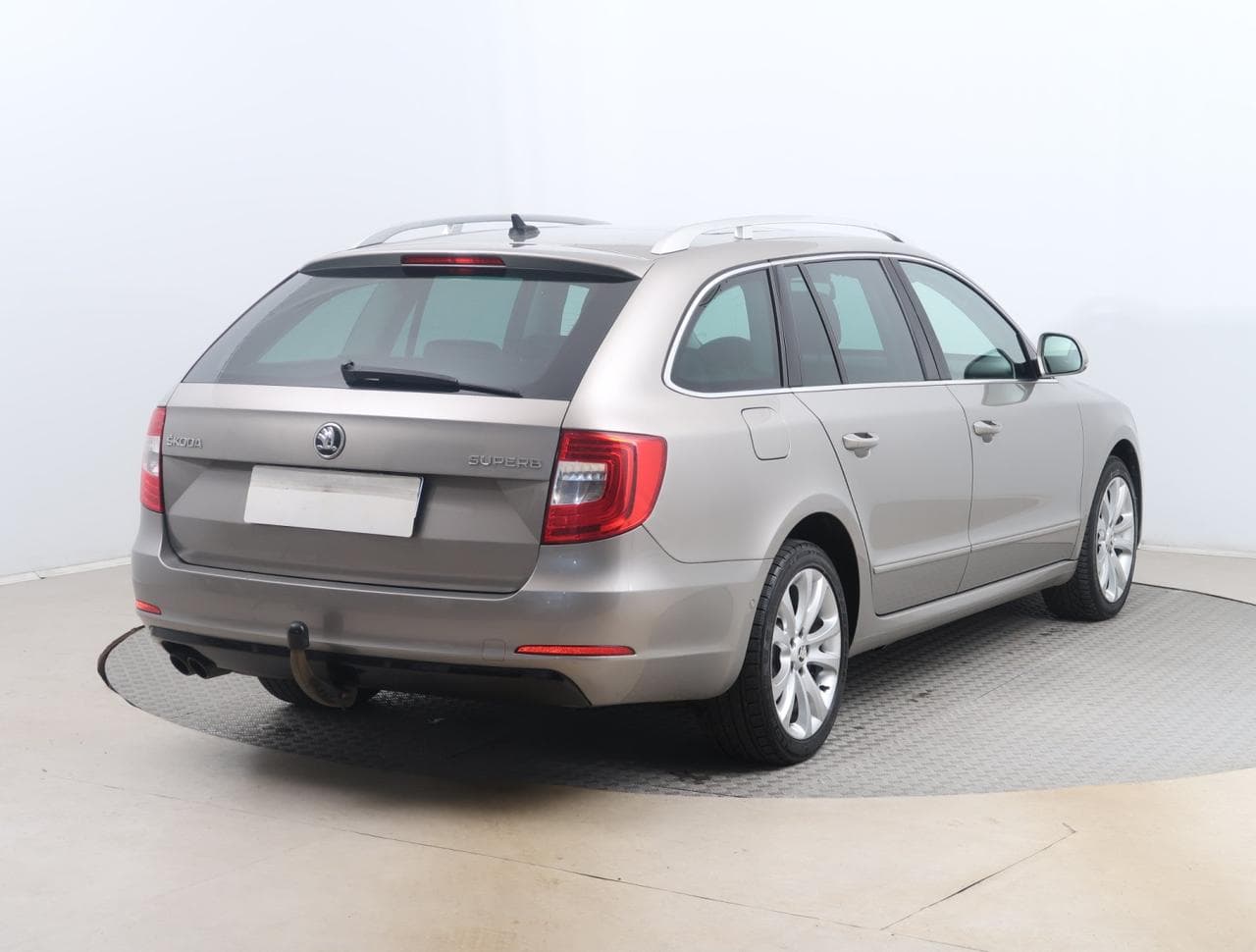 2015 Škoda SUPERB - 7