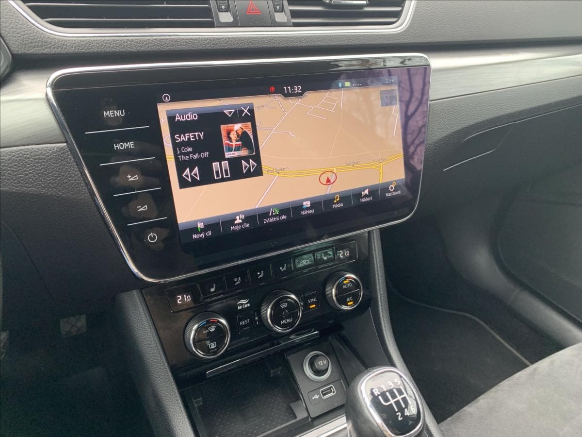 2018 Škoda Superb - 15