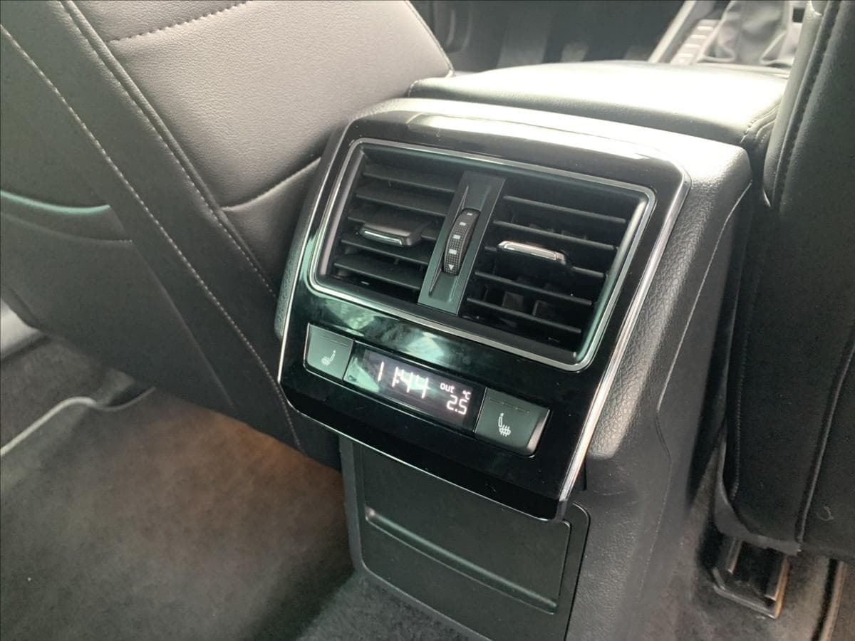 2018 Škoda Superb - 18