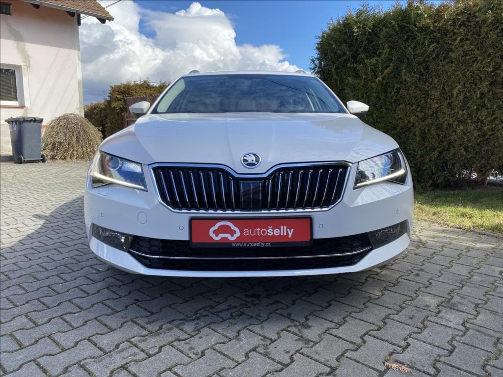 2019 Škoda Superb - 10