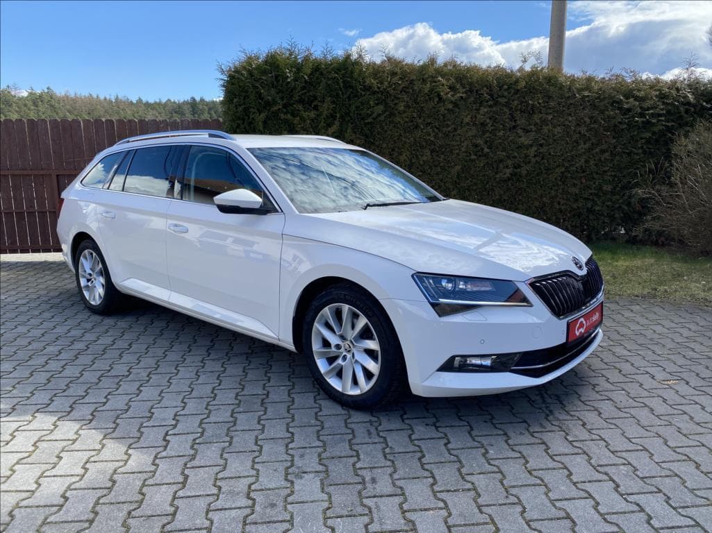 2019 Škoda Superb - 8