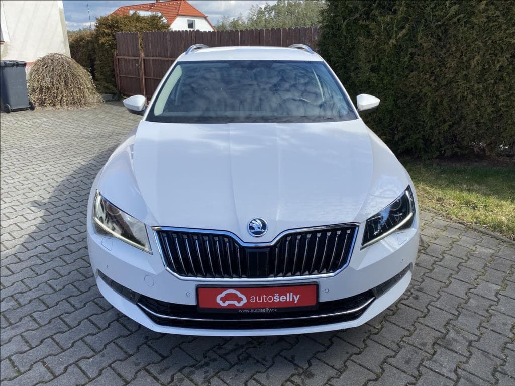 2019 Škoda Superb - 9