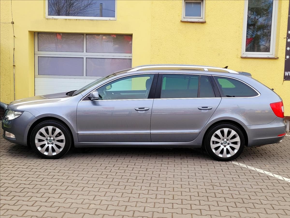 2012 Škoda SUPERB - 9