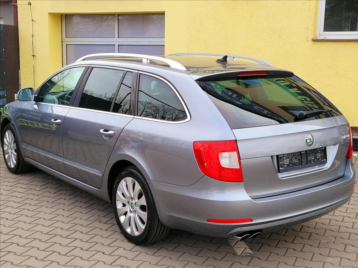 2012 Škoda SUPERB - 10