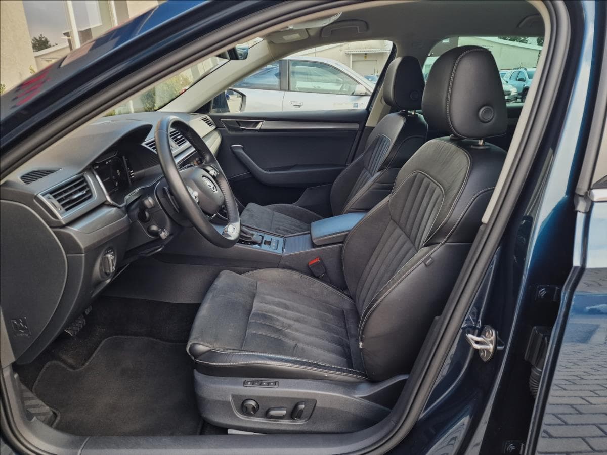 2023 Škoda SUPERB - 19