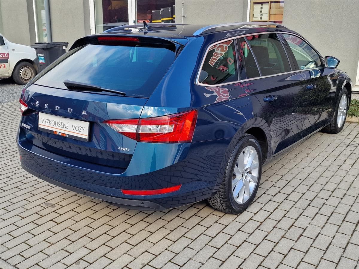 2023 Škoda SUPERB - 10