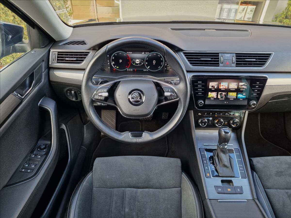 2023 Škoda SUPERB - 12