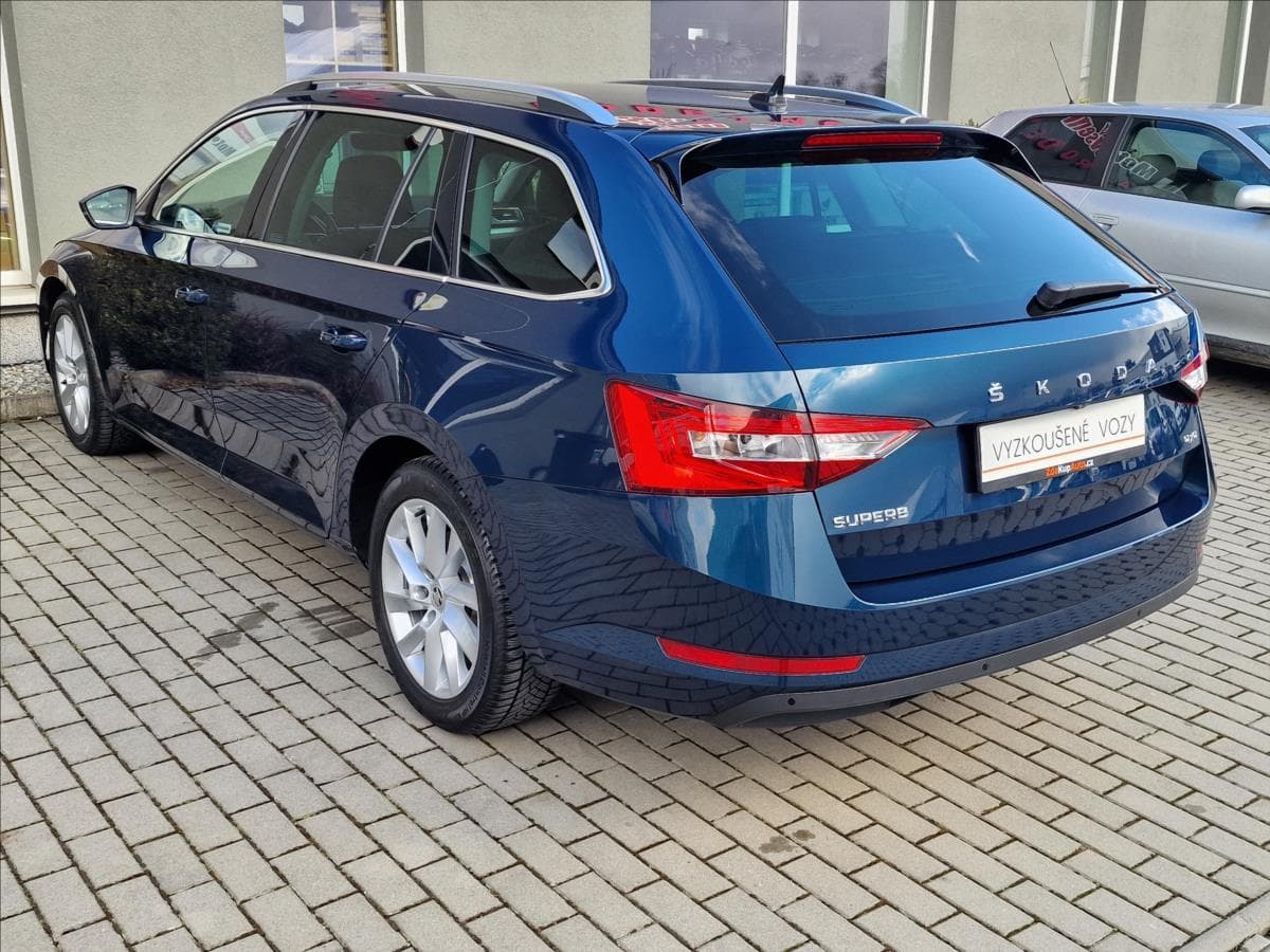 2023 Škoda SUPERB - 8