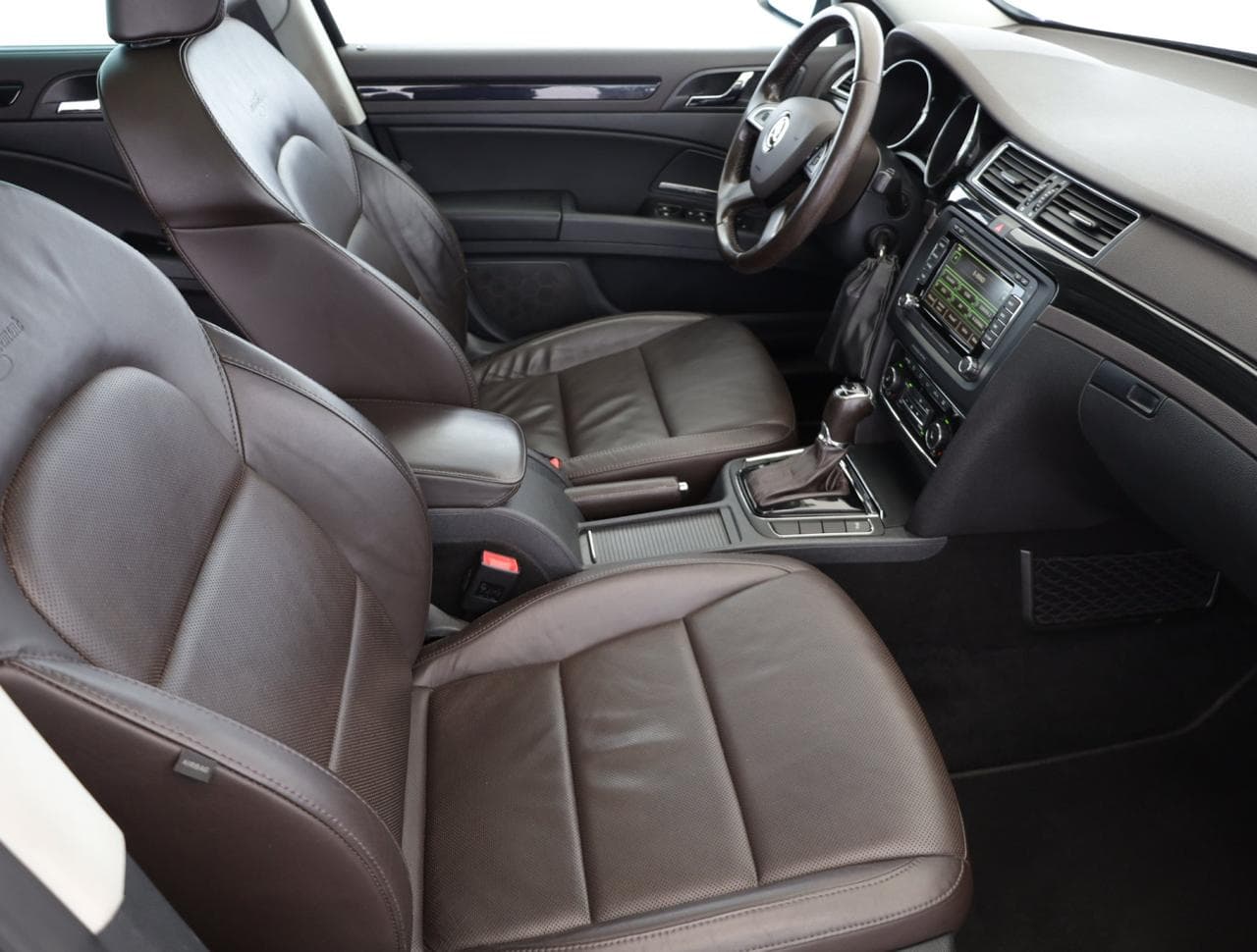 2014 Škoda SUPERB - 10
