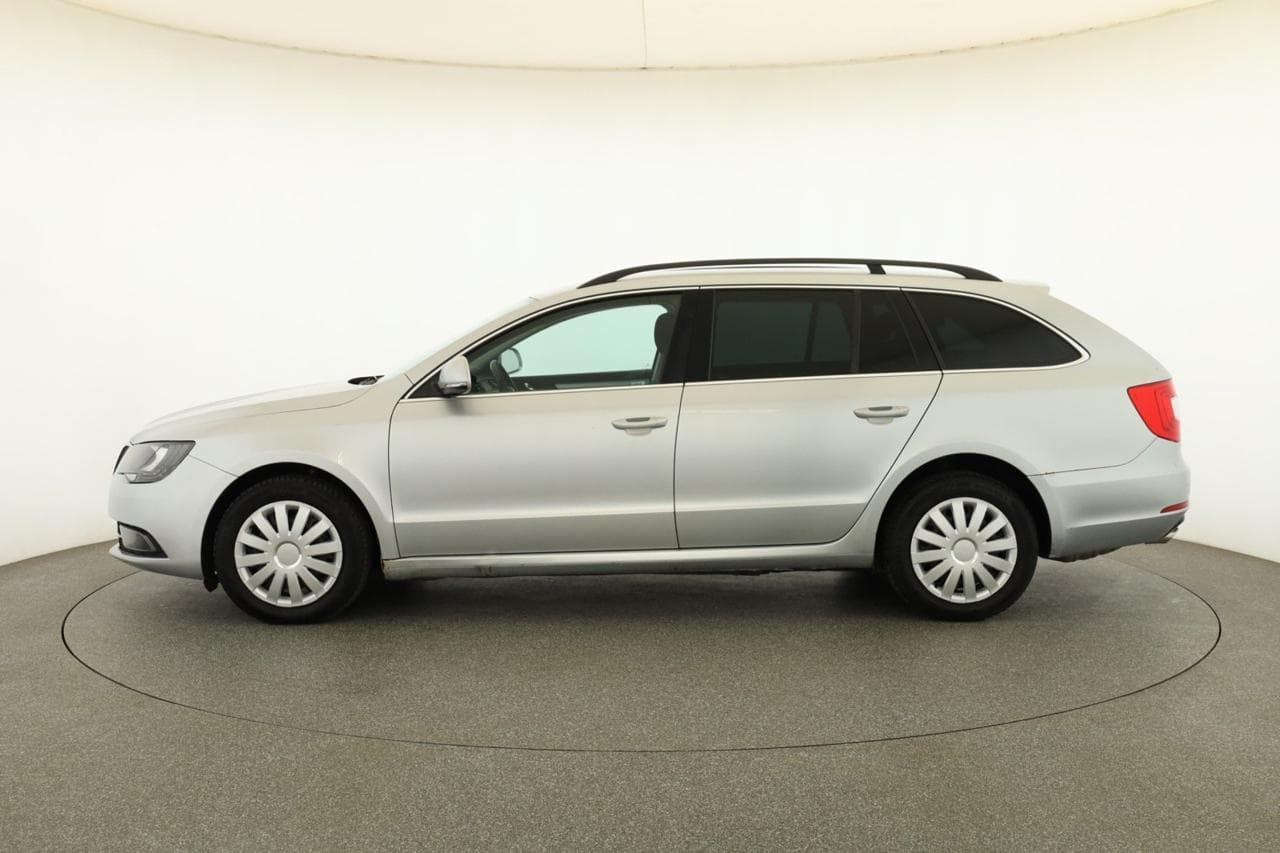 2013 Škoda SUPERB - 4