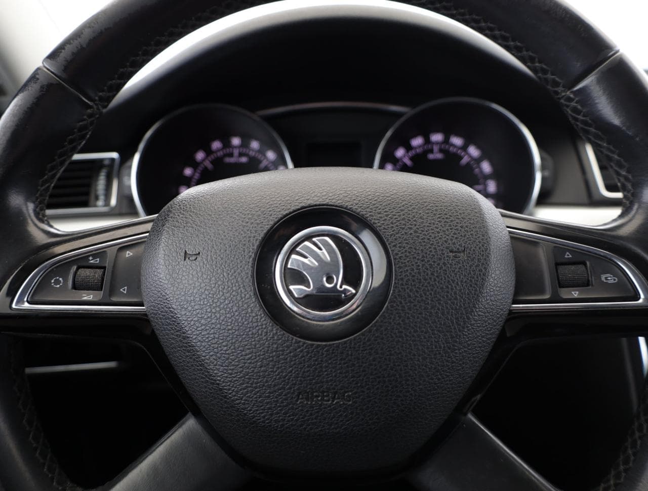 2013 Škoda SUPERB - 14