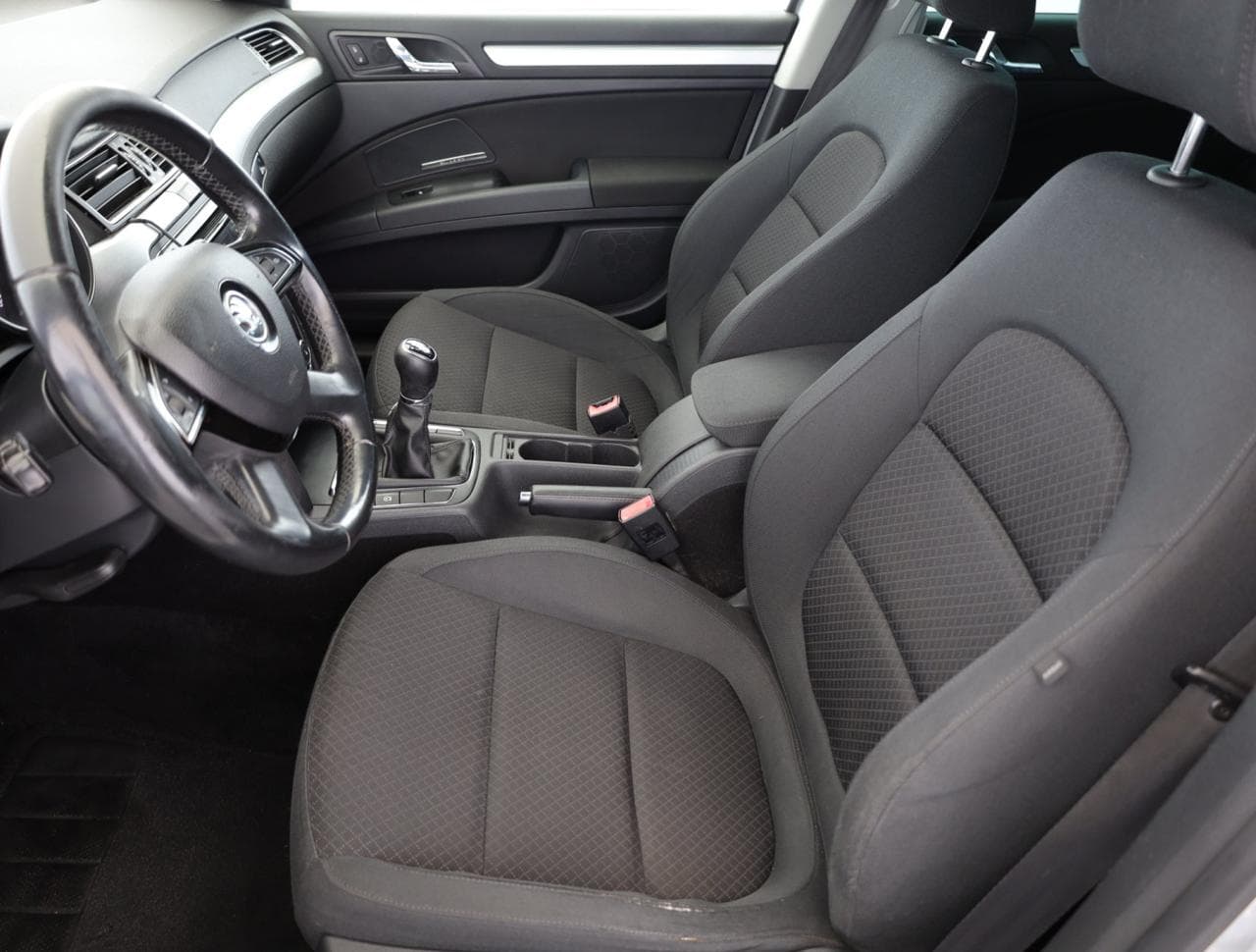 2013 Škoda SUPERB - 13