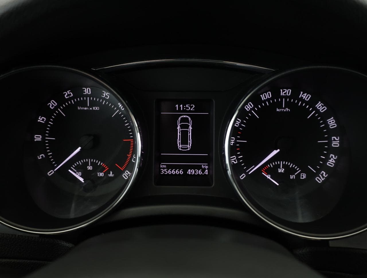 2013 Škoda SUPERB - 15