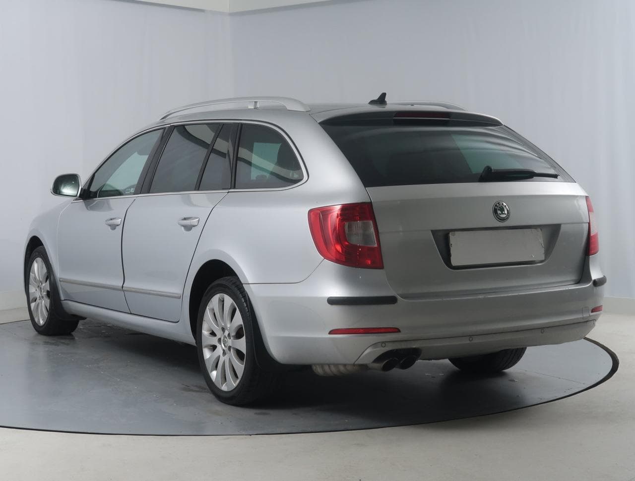 2010 Škoda SUPERB - 5