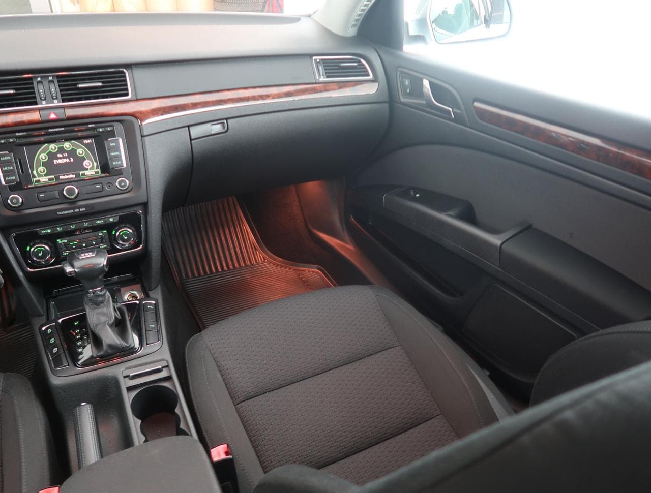 2010 Škoda SUPERB - 11
