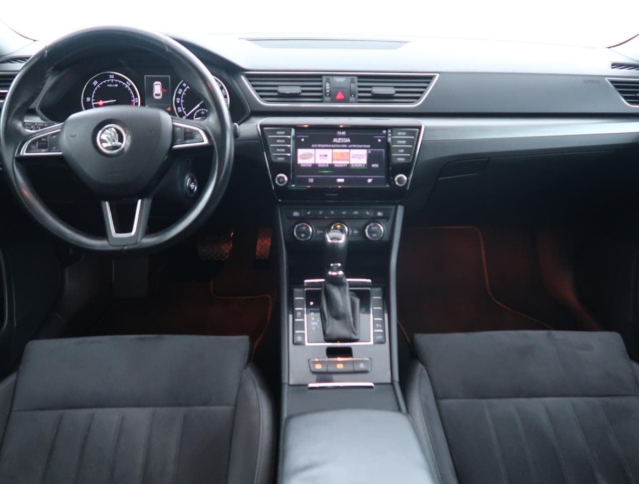 2016 Škoda SUPERB - 10