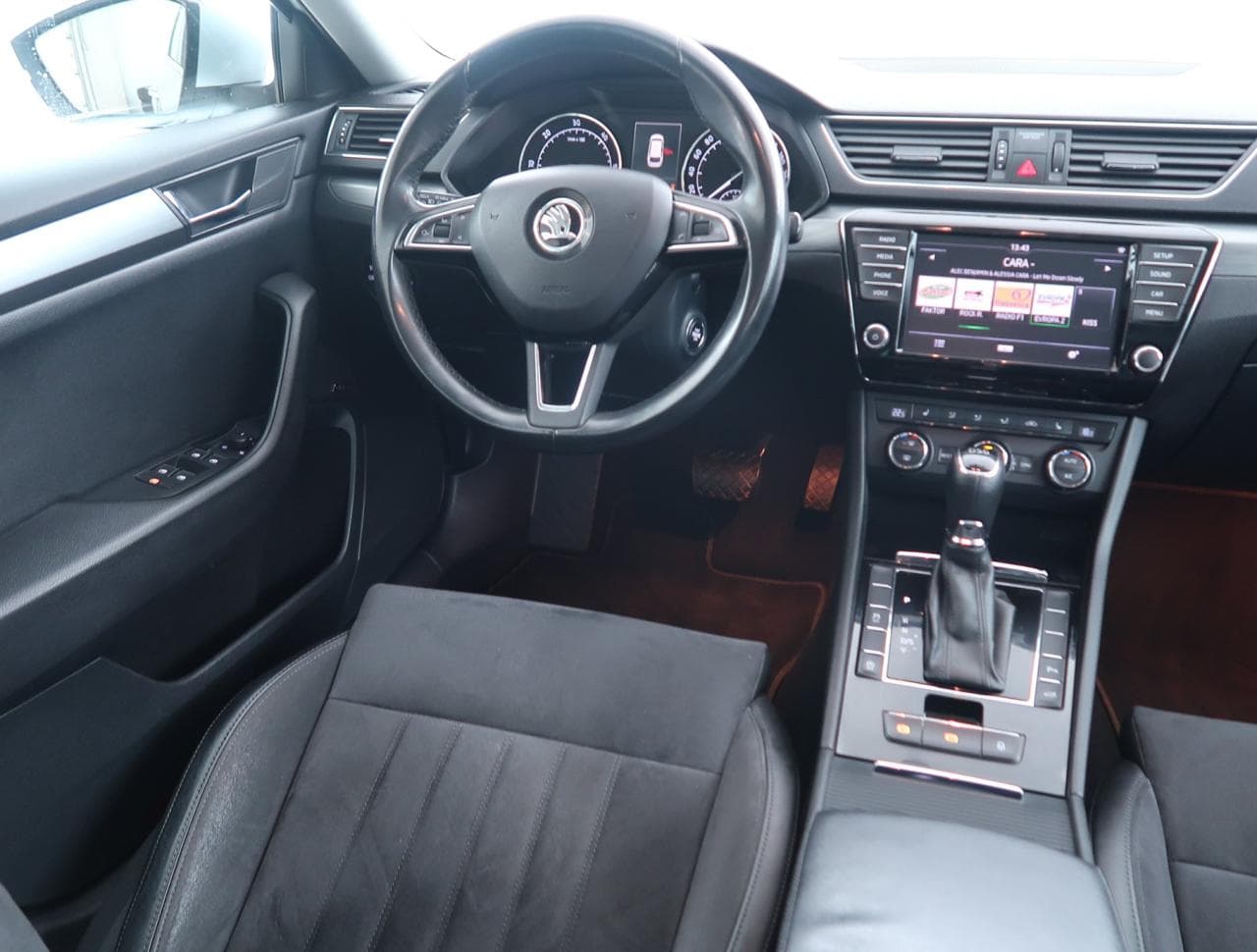 2016 Škoda SUPERB - 9