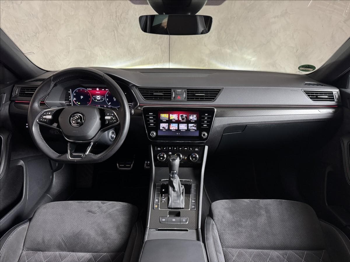 2022 Škoda SUPERB - 17