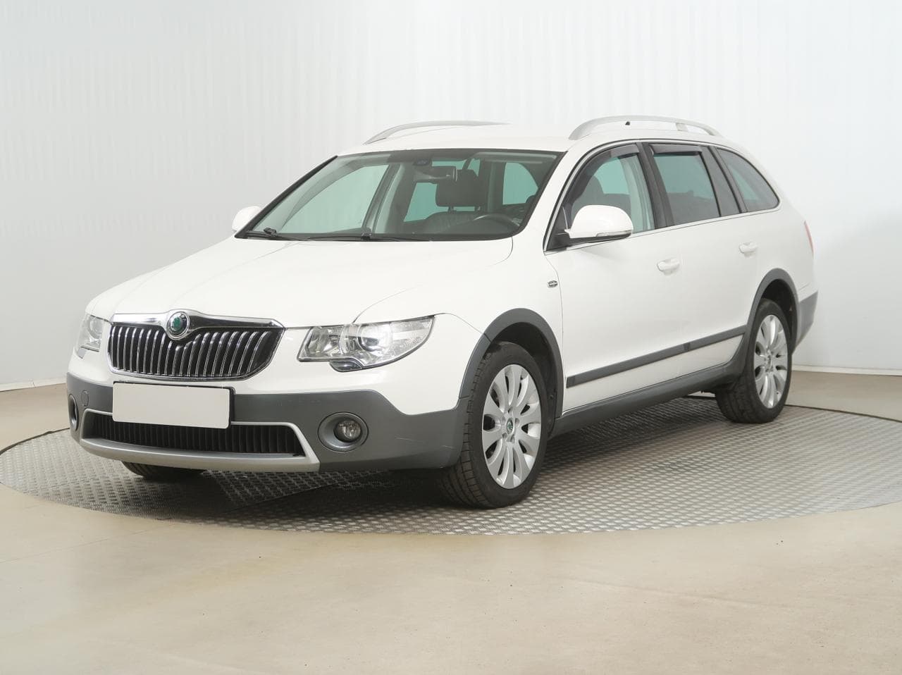 2013 Škoda SUPERB - 3