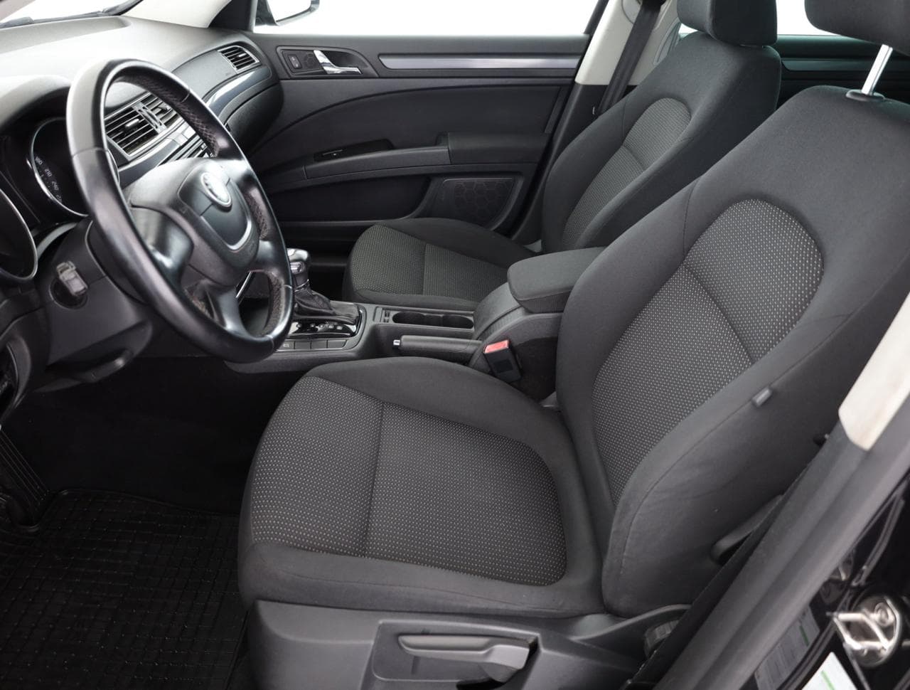 2011 Škoda SUPERB - 13