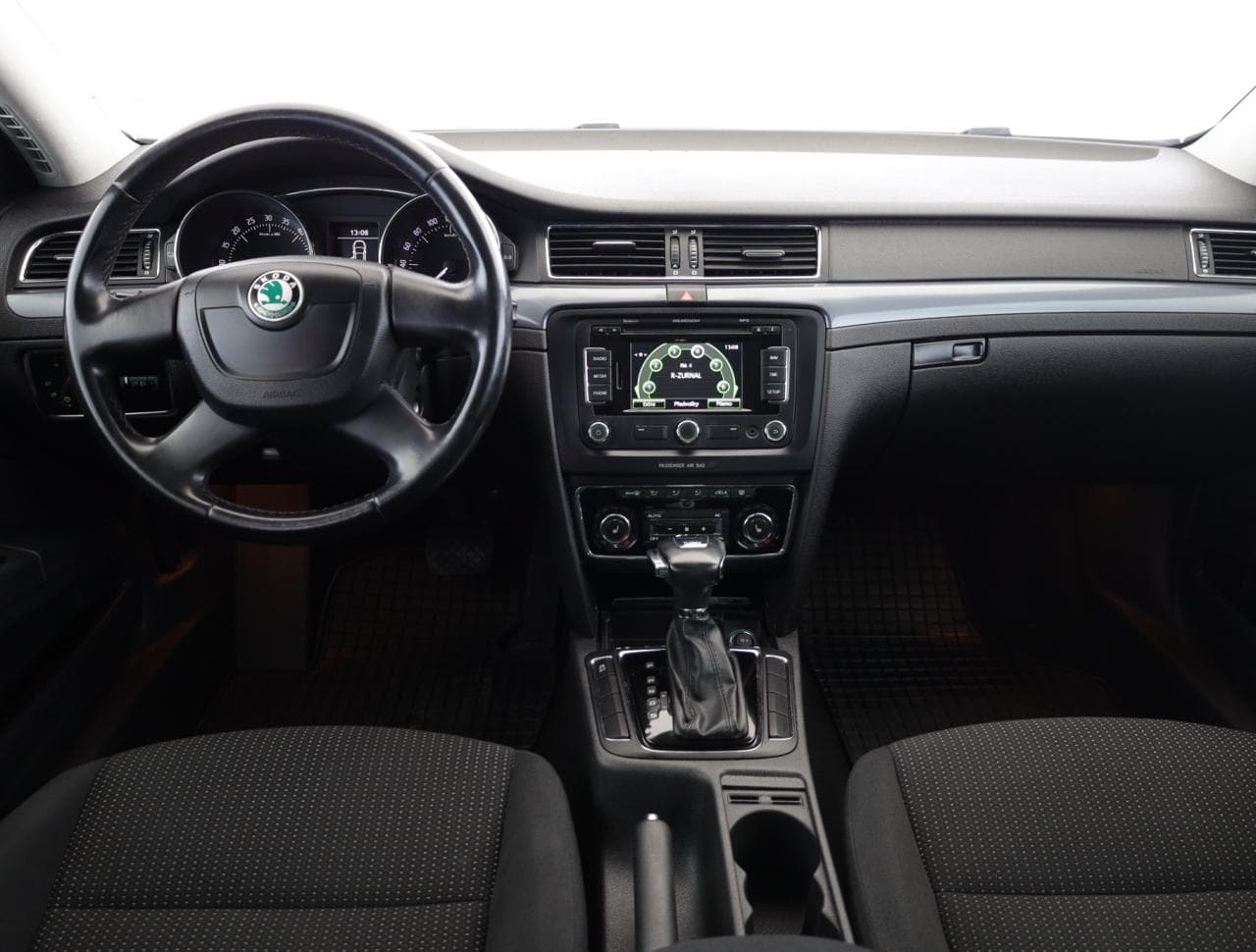 2011 Škoda SUPERB - 9