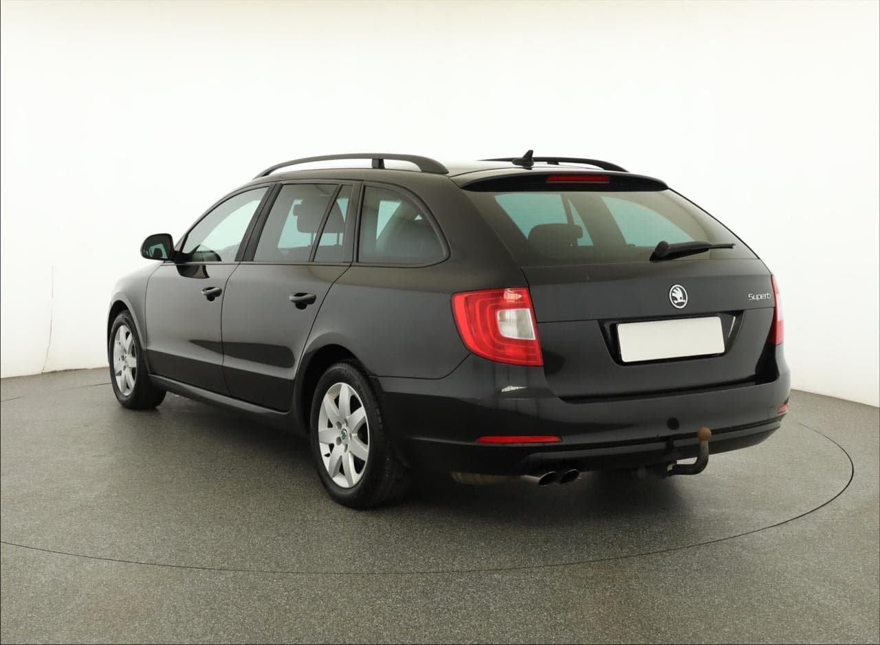 2011 Škoda SUPERB - 5