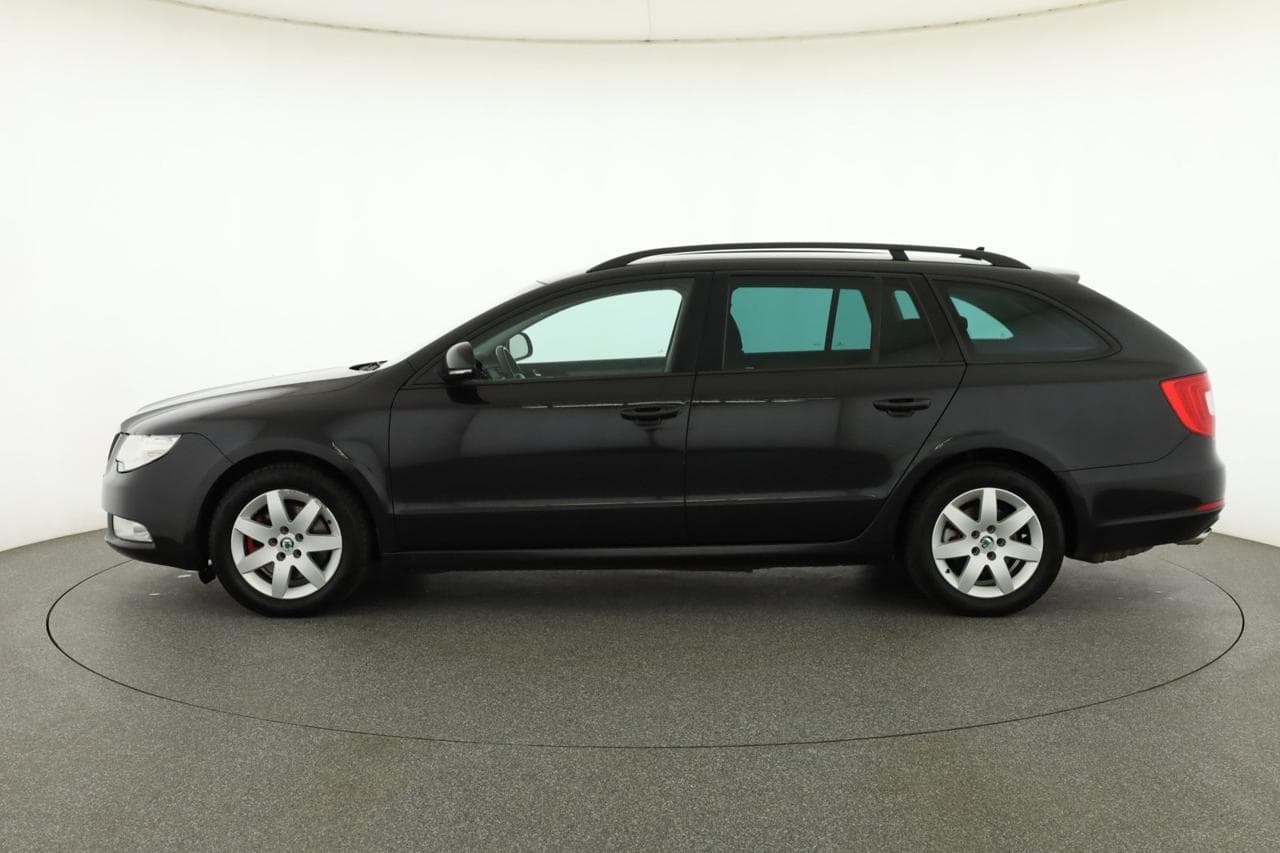 2011 Škoda SUPERB - 4
