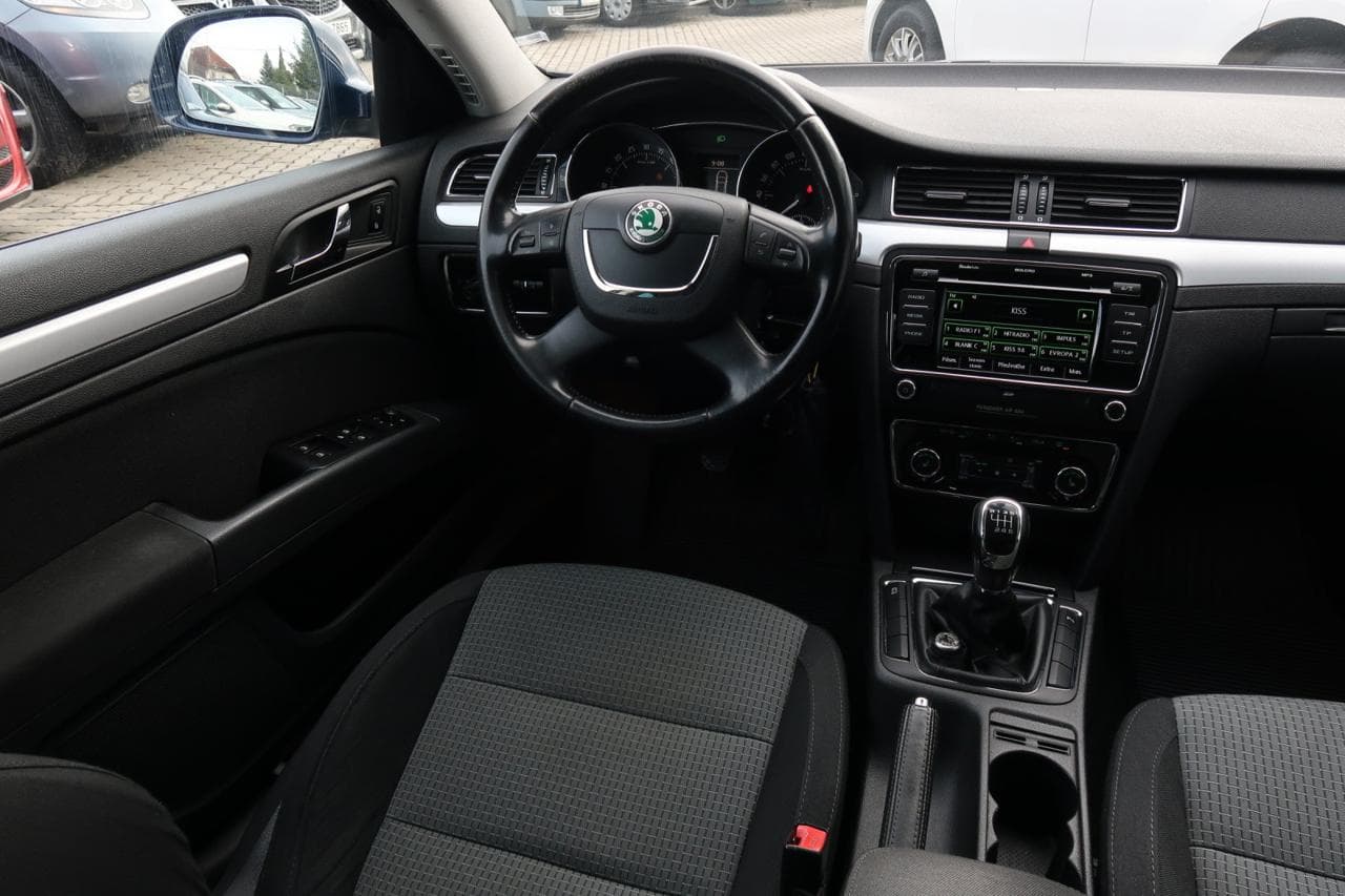 2012 Škoda Superb - 17