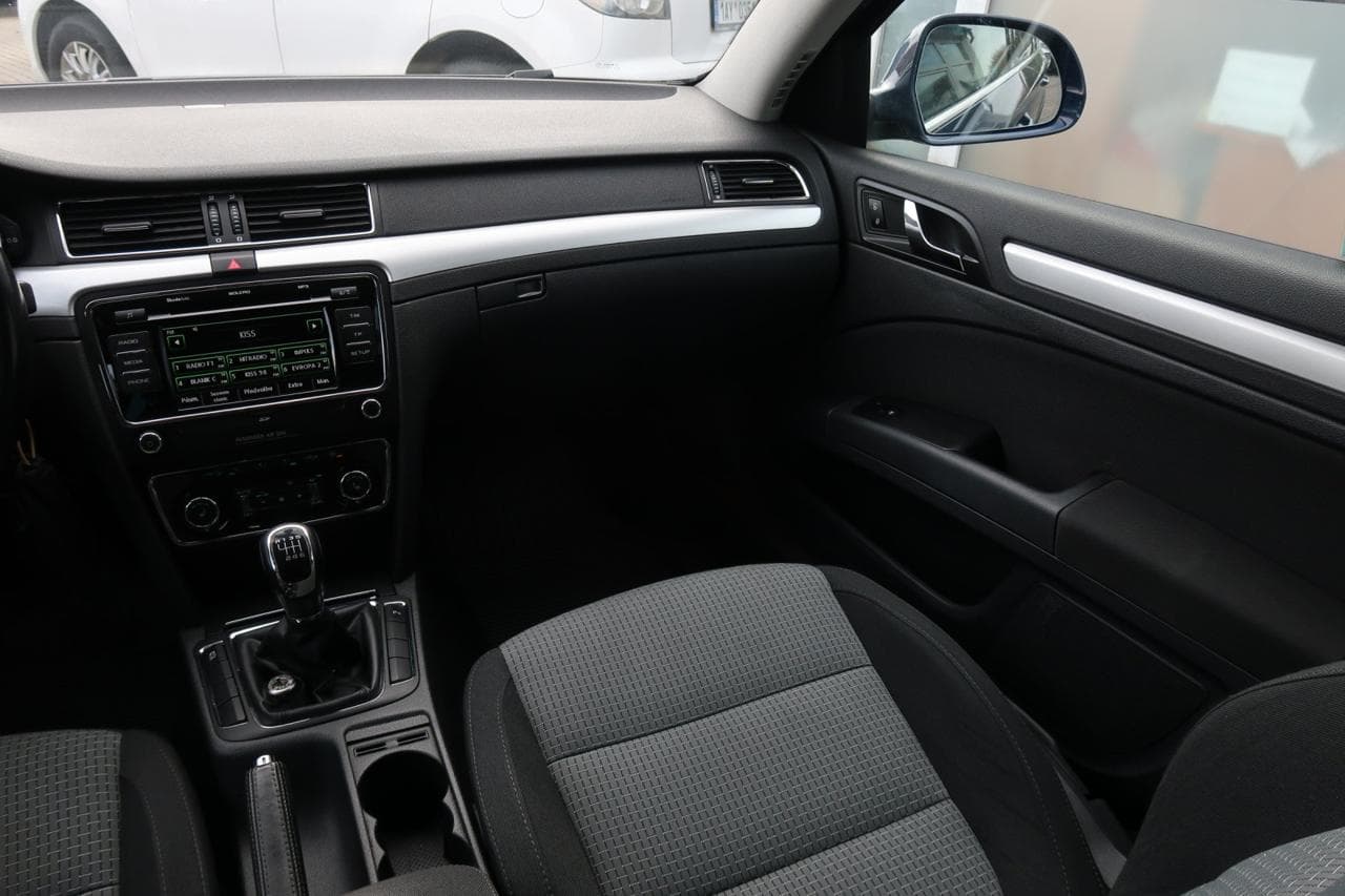 2012 Škoda Superb - 21