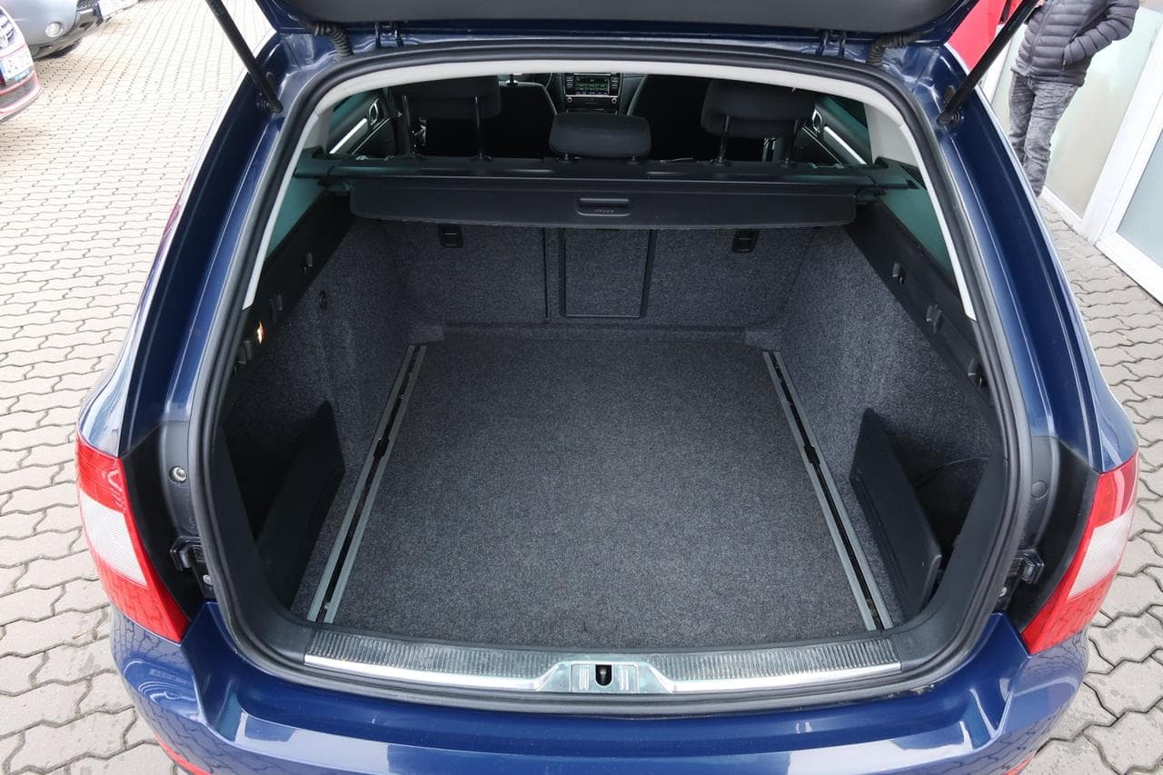 2012 Škoda Superb - 37