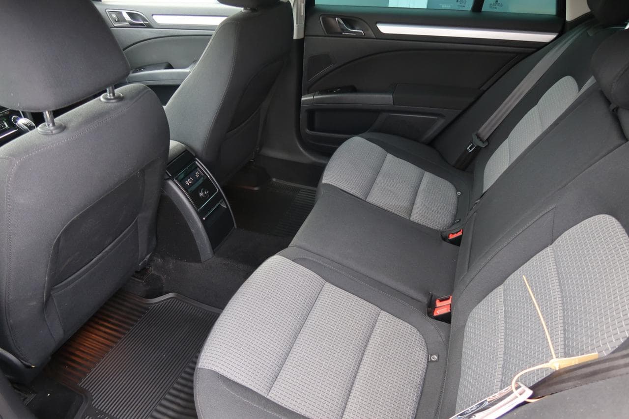 2012 Škoda Superb - 29