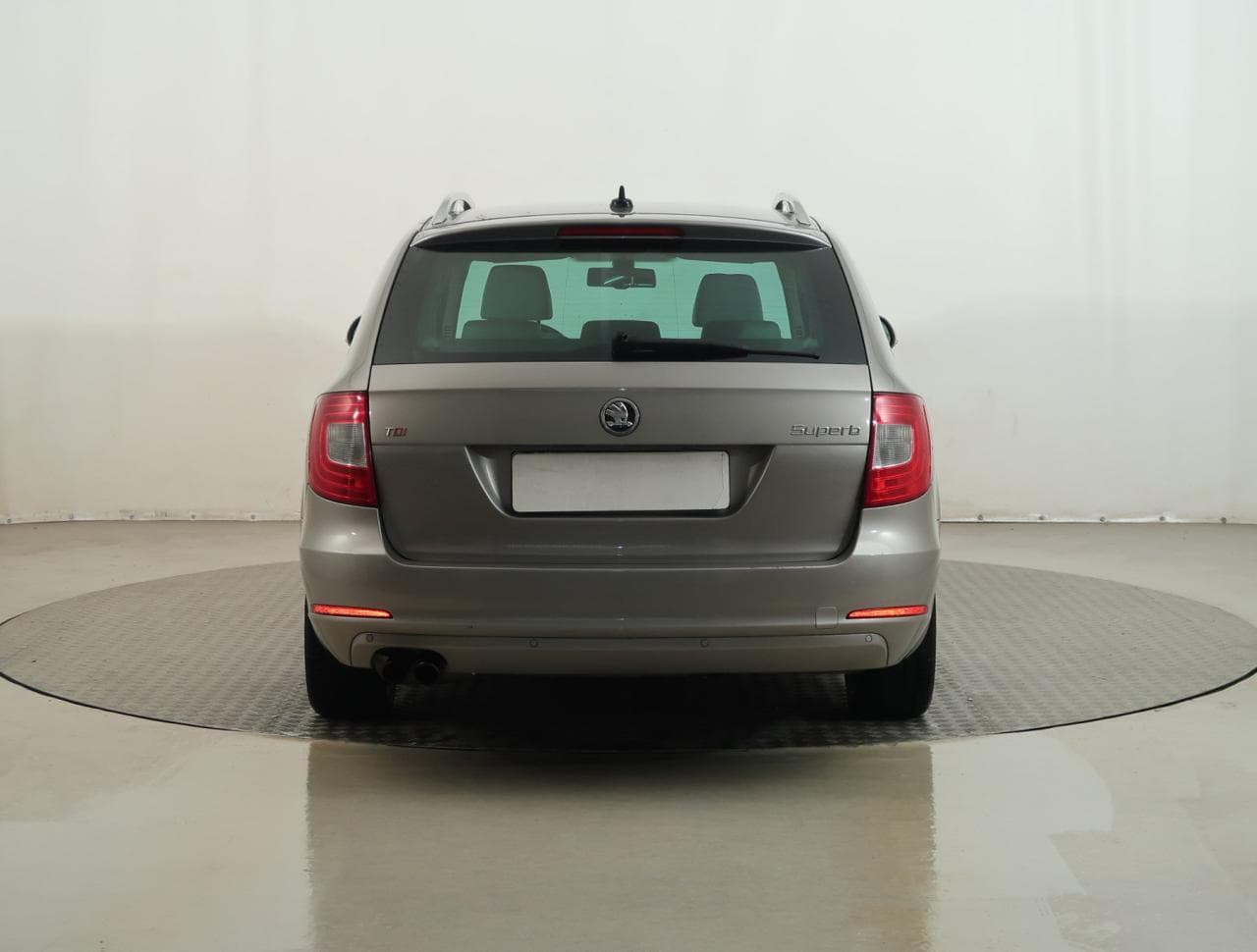2010 Škoda SUPERB - 6